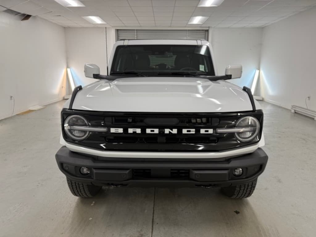 New 2025 Ford Bronco Outer Banks SUV