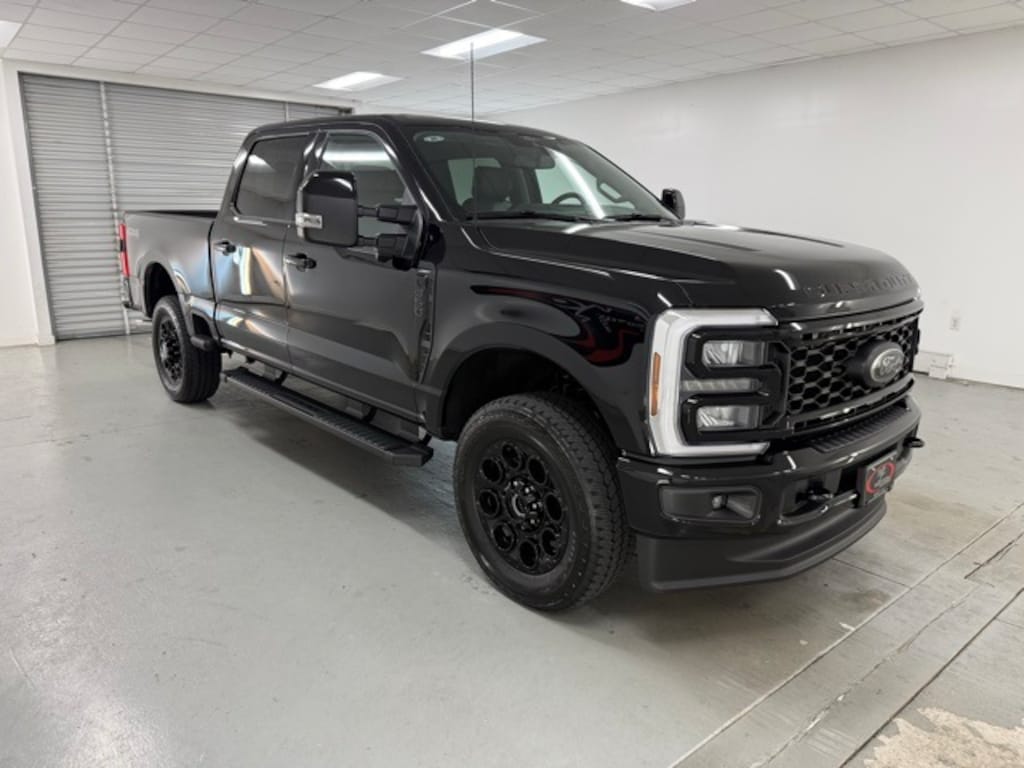 New 2026 Ford F-350SD Lariat Truck