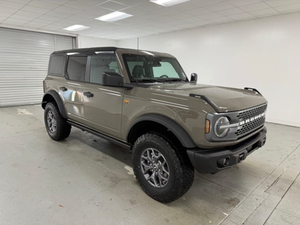 New 2025 Ford Bronco Badlands SUV