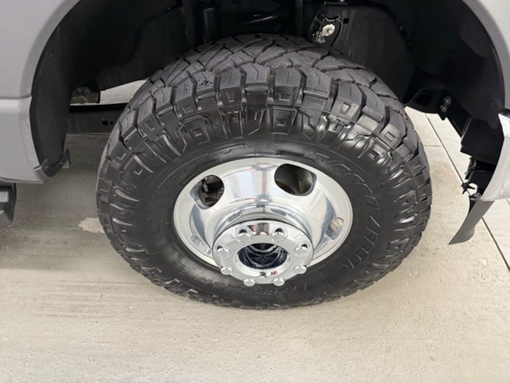 Used 2025 Ford F-350SD Lariat Chassis