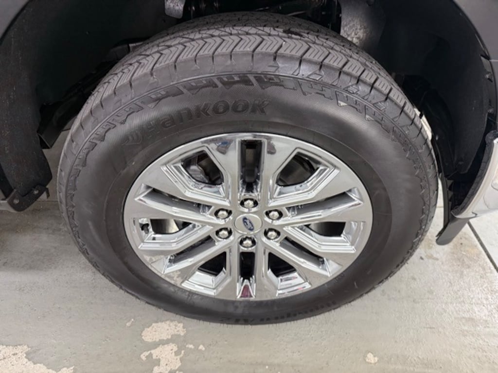 New 2025 Ford F-150 Lariat Truck