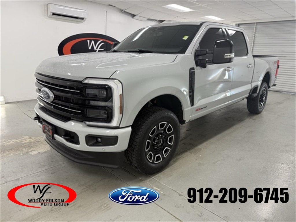 Used 2025 Ford F-250SD Platinum Truck