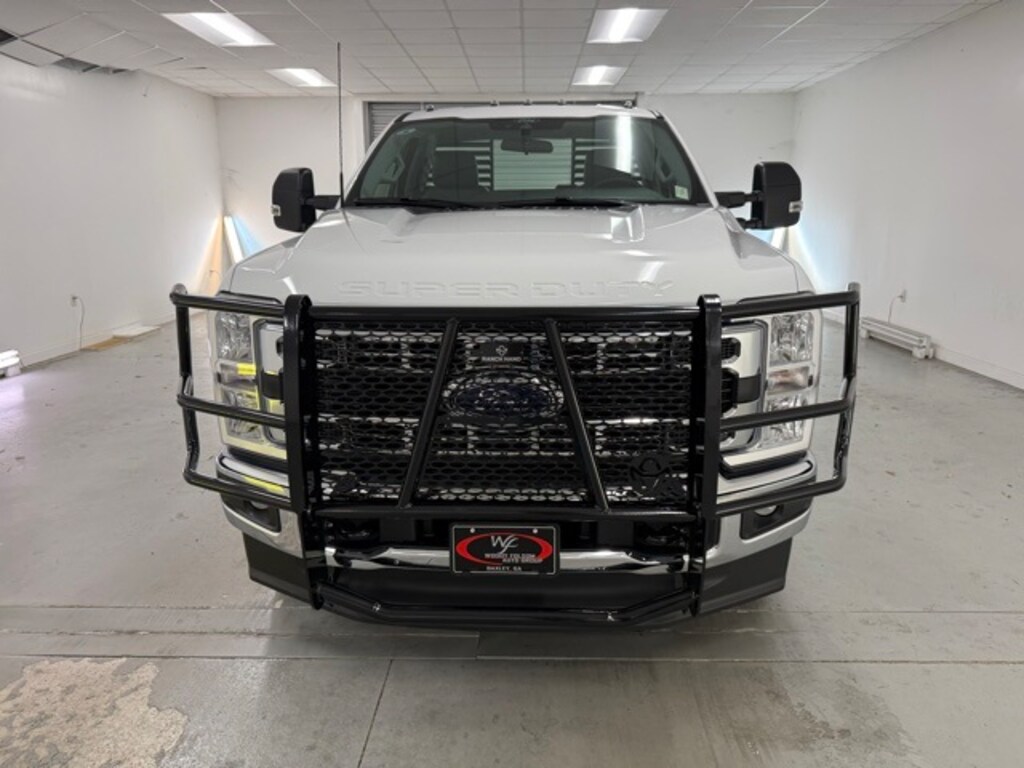 New 2025 Ford F-350SD XL Chassis