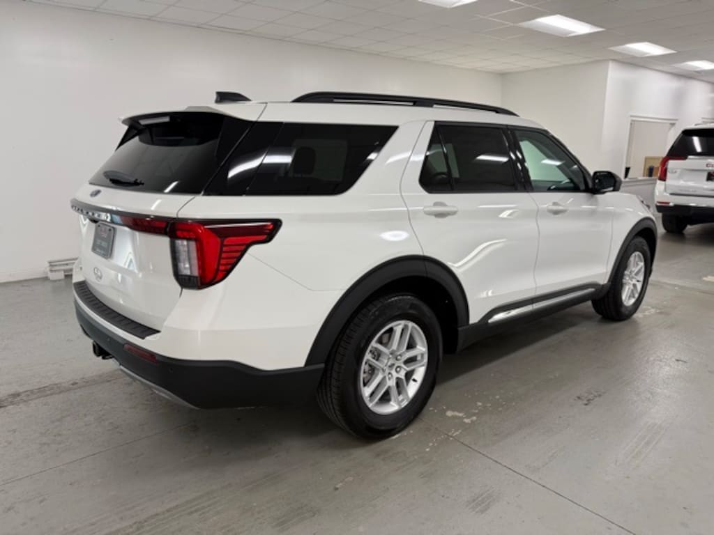 New 2025 Ford Explorer Active SUV