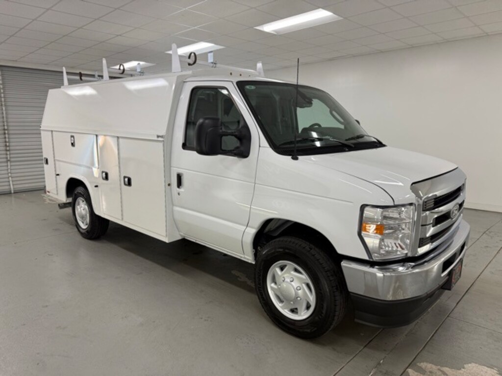 New 2026 Ford E-350SD Base Cab/Chassis