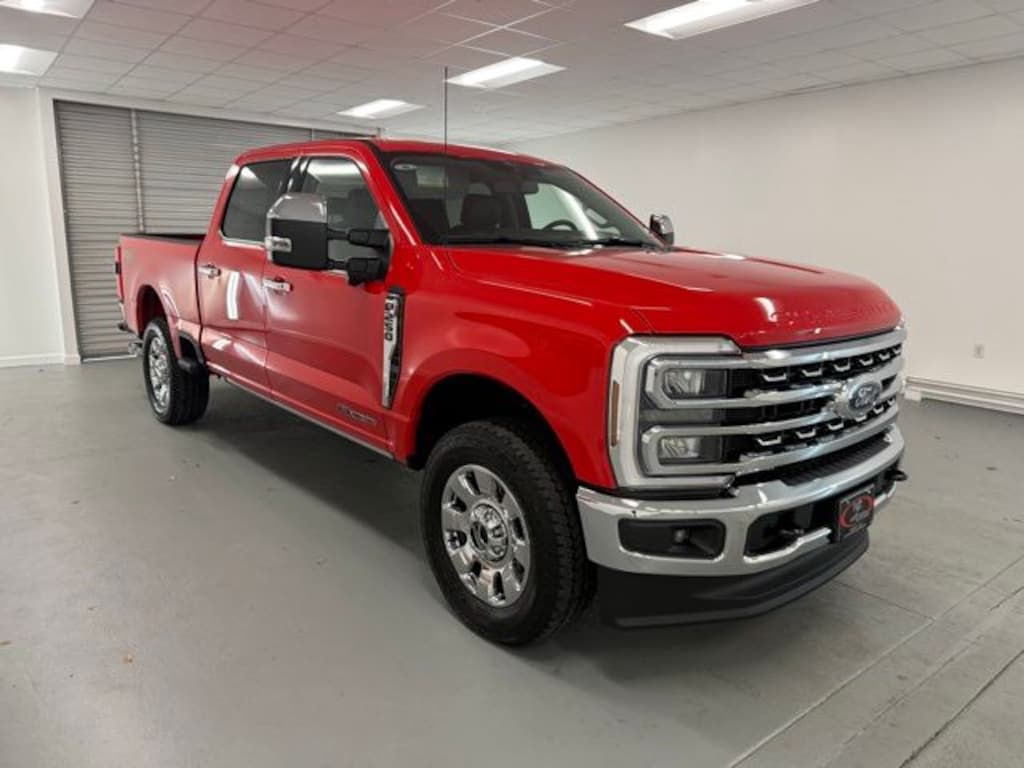 New 2026 Ford F-250SD Lariat Truck