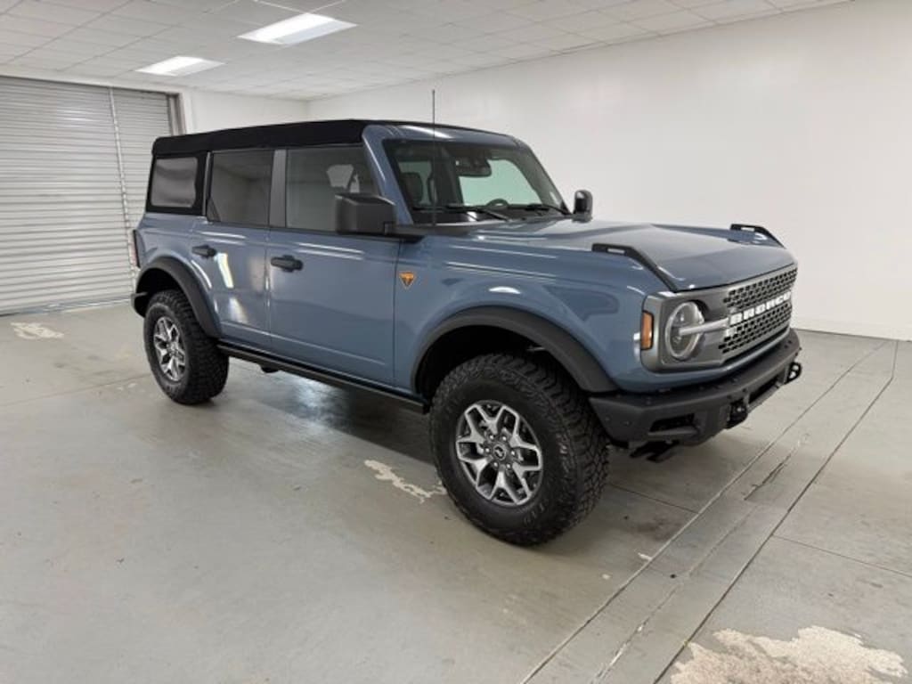 New 2025 Ford Bronco Badlands SUV