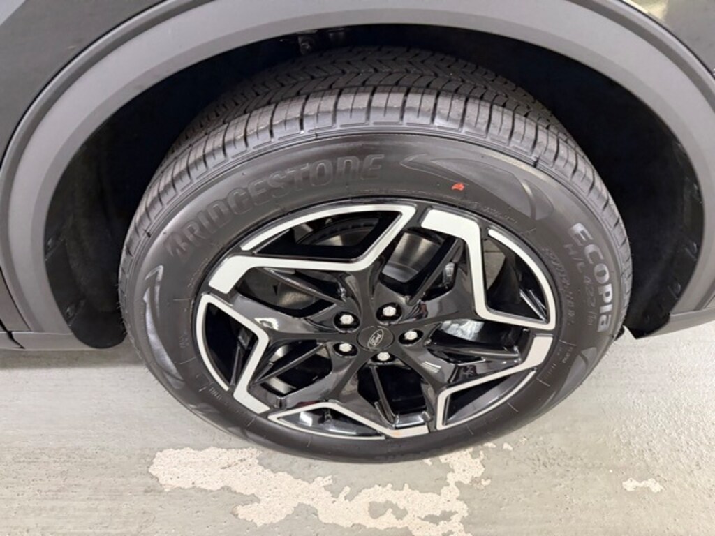 New 2026 Ford Escape Hybrid Platinum SUV