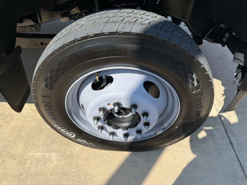 New 2025 Ford F-550SD XL Chassis