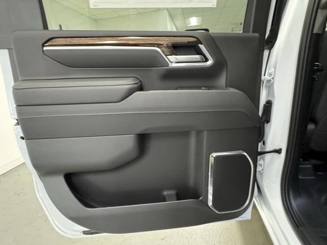 2026 GMC Sierra 3500 Chassis Cab SLE - Photo 10