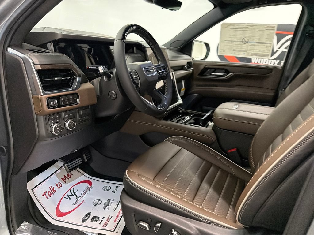 2026 GMC Yukon XL Denali Ultimate - Photo 9