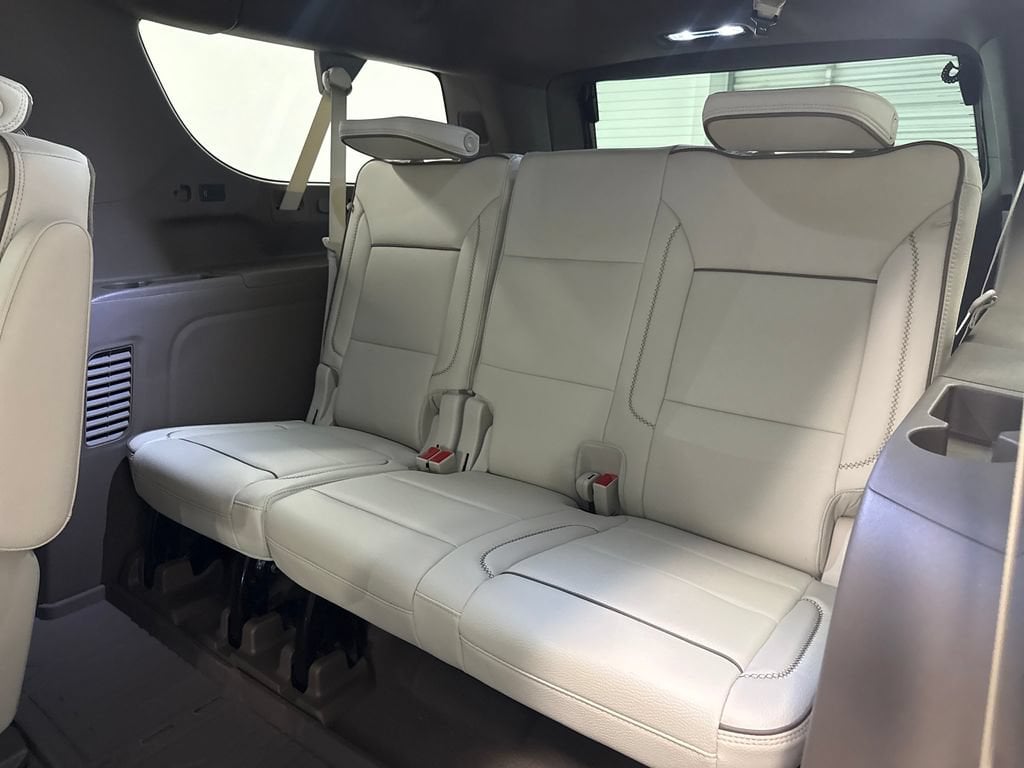 2026 GMC Yukon XL Denali - Photo 13