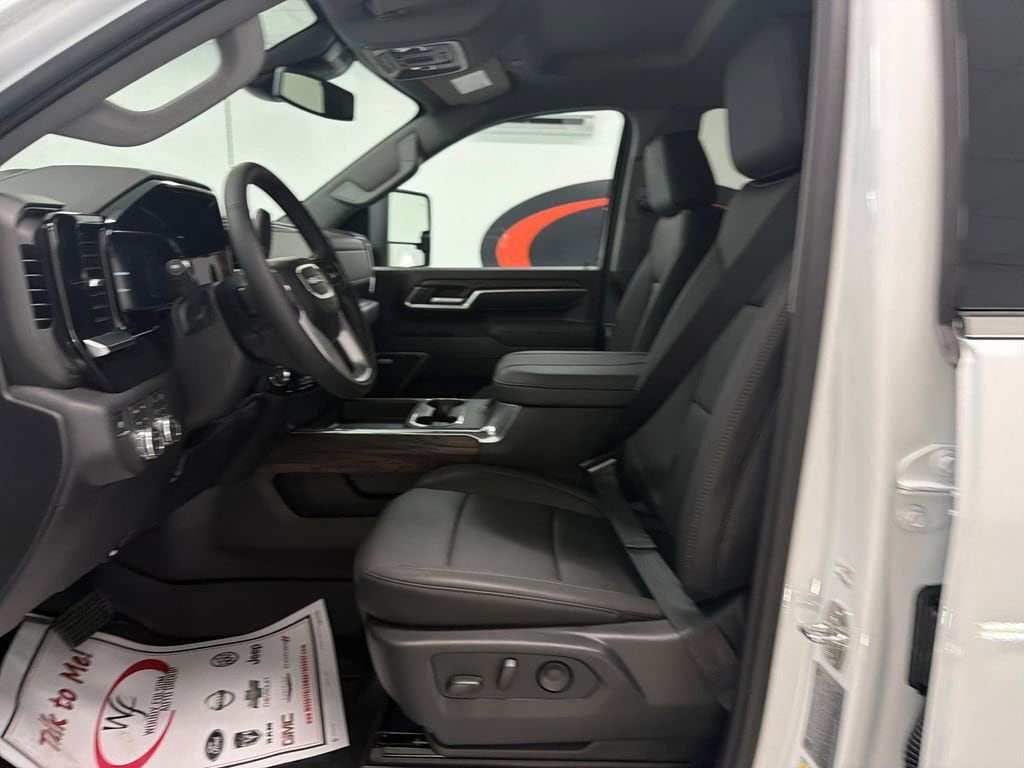 2026 GMC Sierra 2500HD SLT - Photo 8