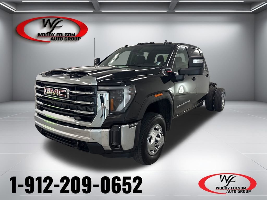 2026 GMC Sierra 4WD Crew Cab Chassis SLE's photo