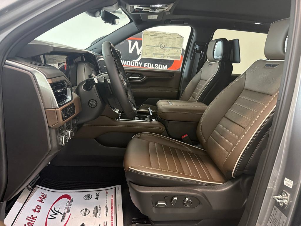 2026 GMC Yukon XL Denali Ultimate - Photo 11
