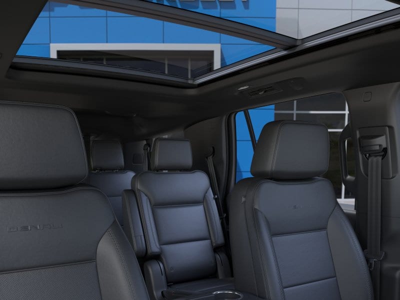 2026 GMC Yukon Denali - Photo 24