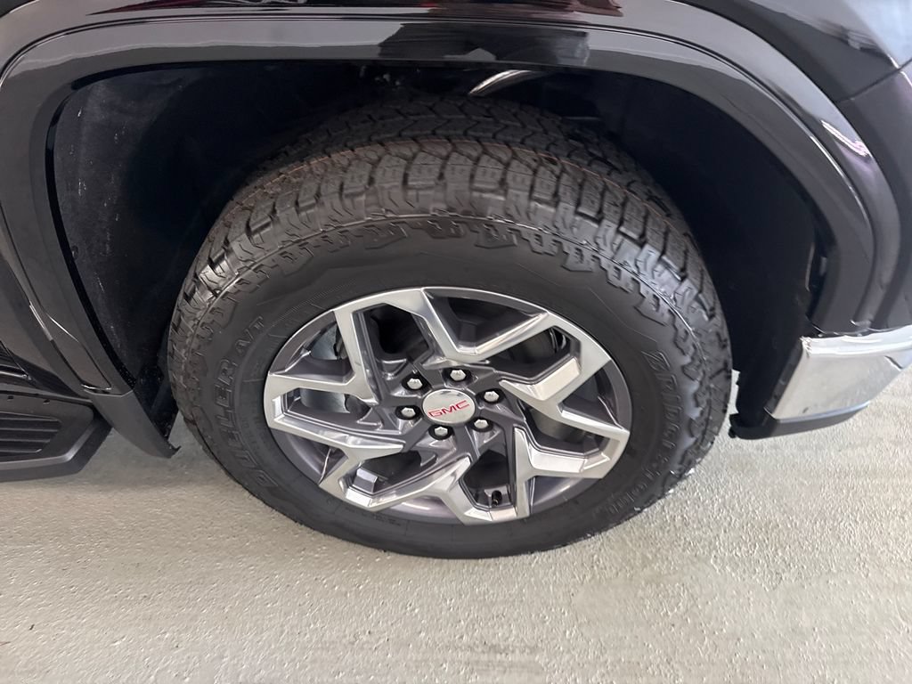 2026 GMC Sierra 1500 SLT - Photo 4