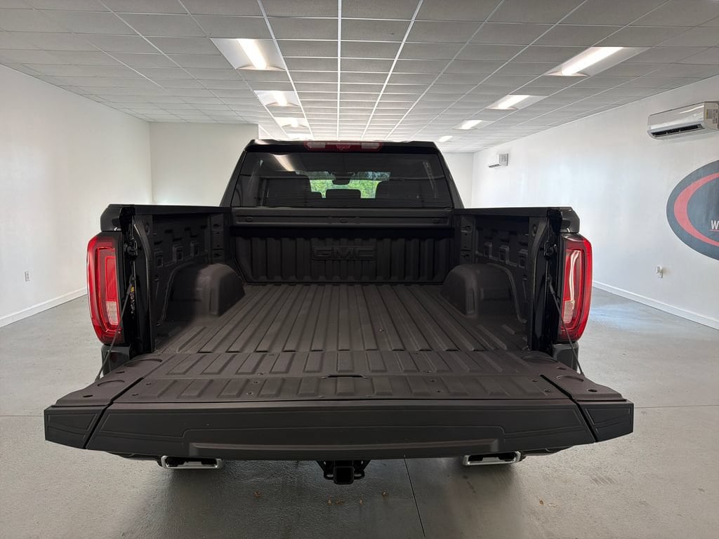2026 GMC Sierra 1500 AT4 - Photo 8
