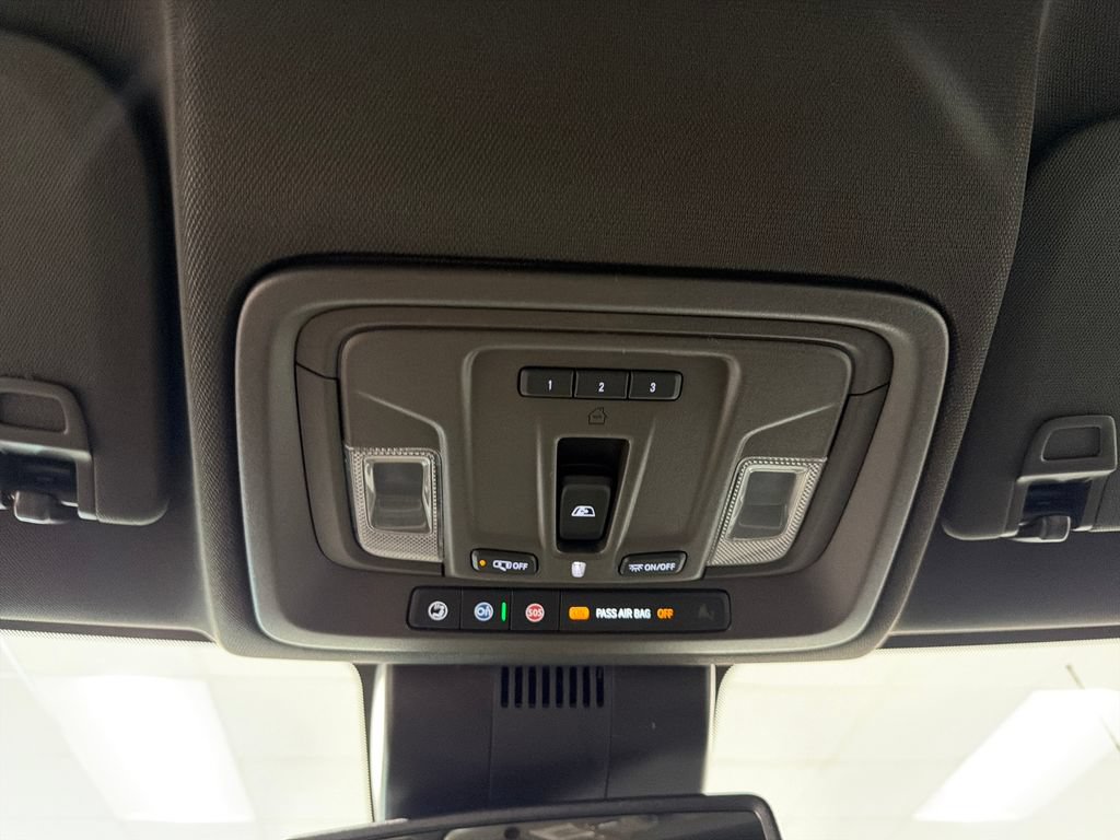 2026 GMC Sierra 1500 SLT - Photo 16