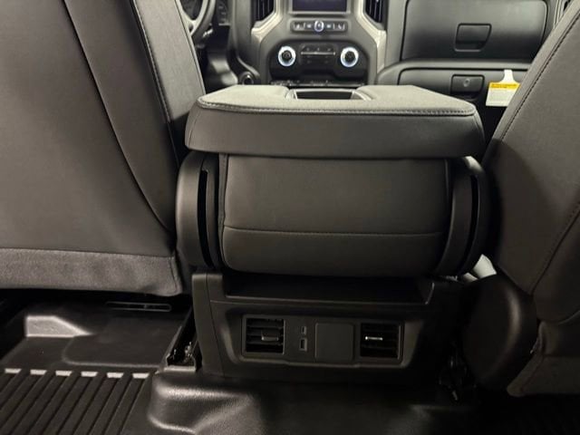 2026 GMC Sierra 3500HD Pro - Photo 15