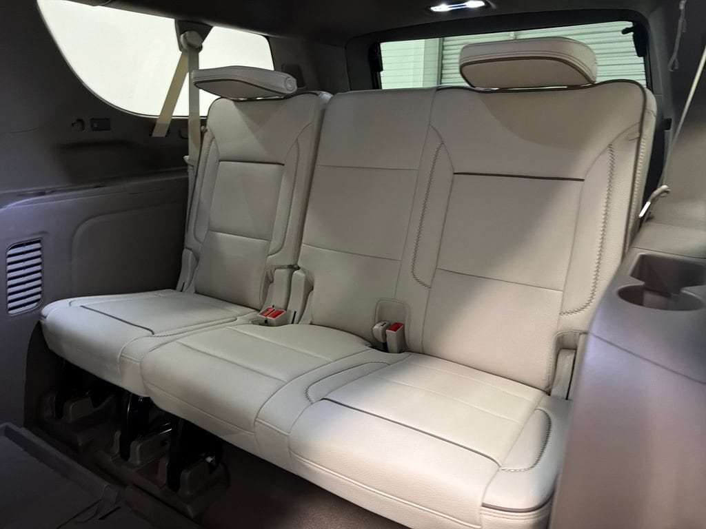 2026 GMC Yukon XL Denali - Photo 14