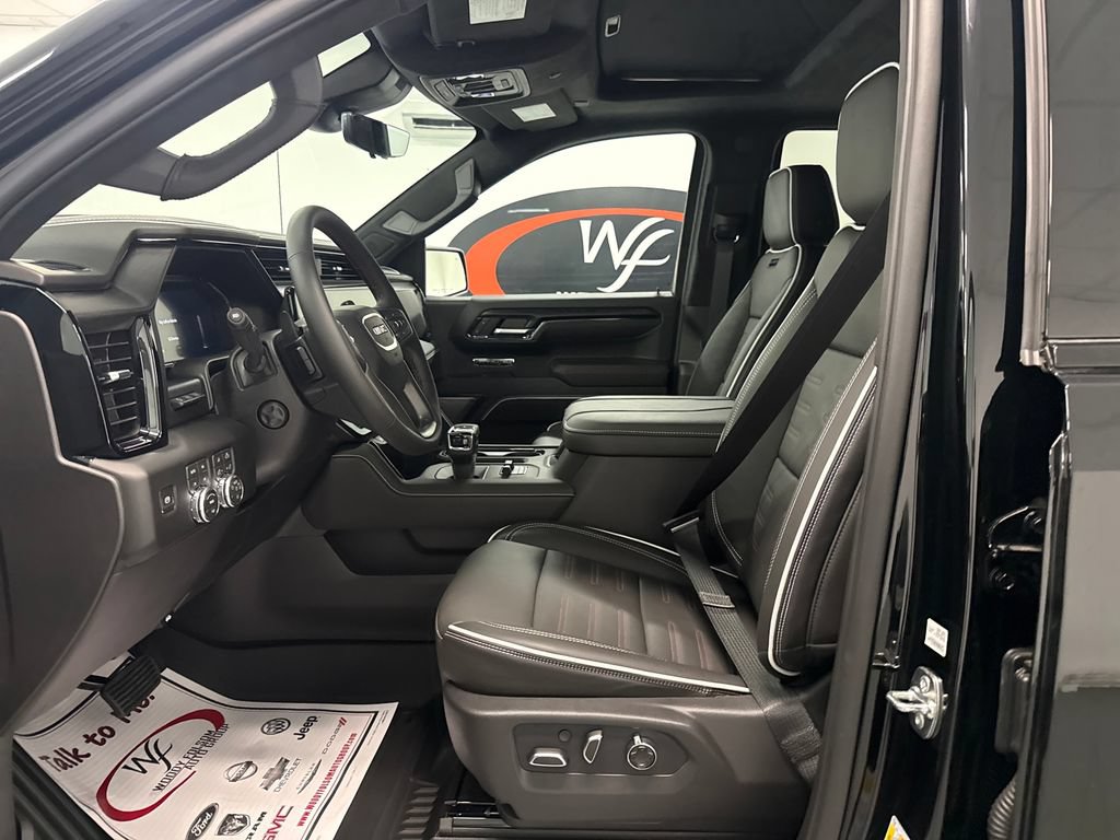2026 GMC Sierra 1500 AT4X - Photo 8