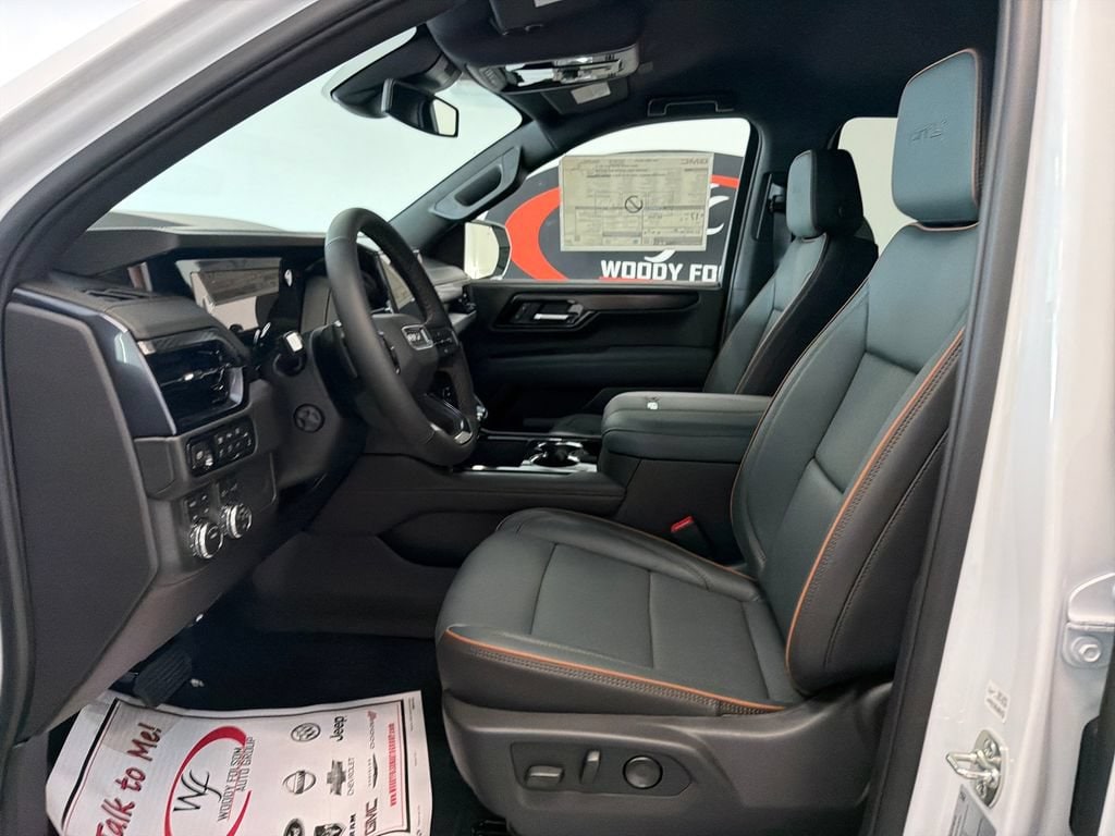 2026 GMC Yukon AT4 - Photo 9