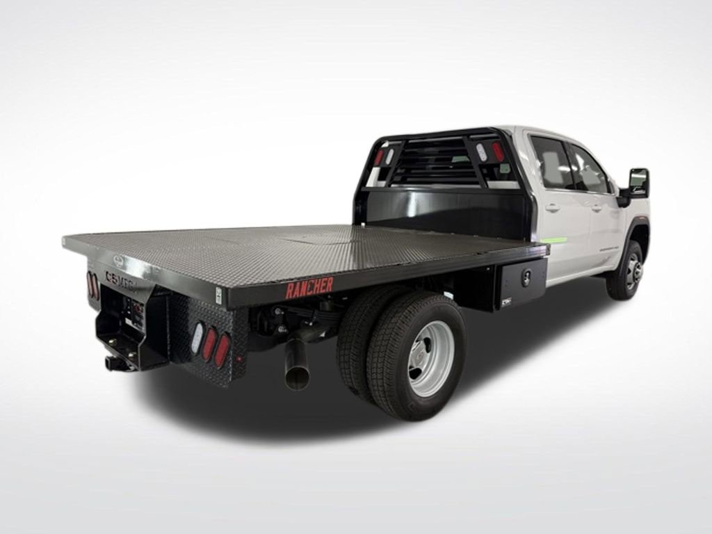 2026 GMC Sierra 3500 Chassis Cab SLE - Photo 6