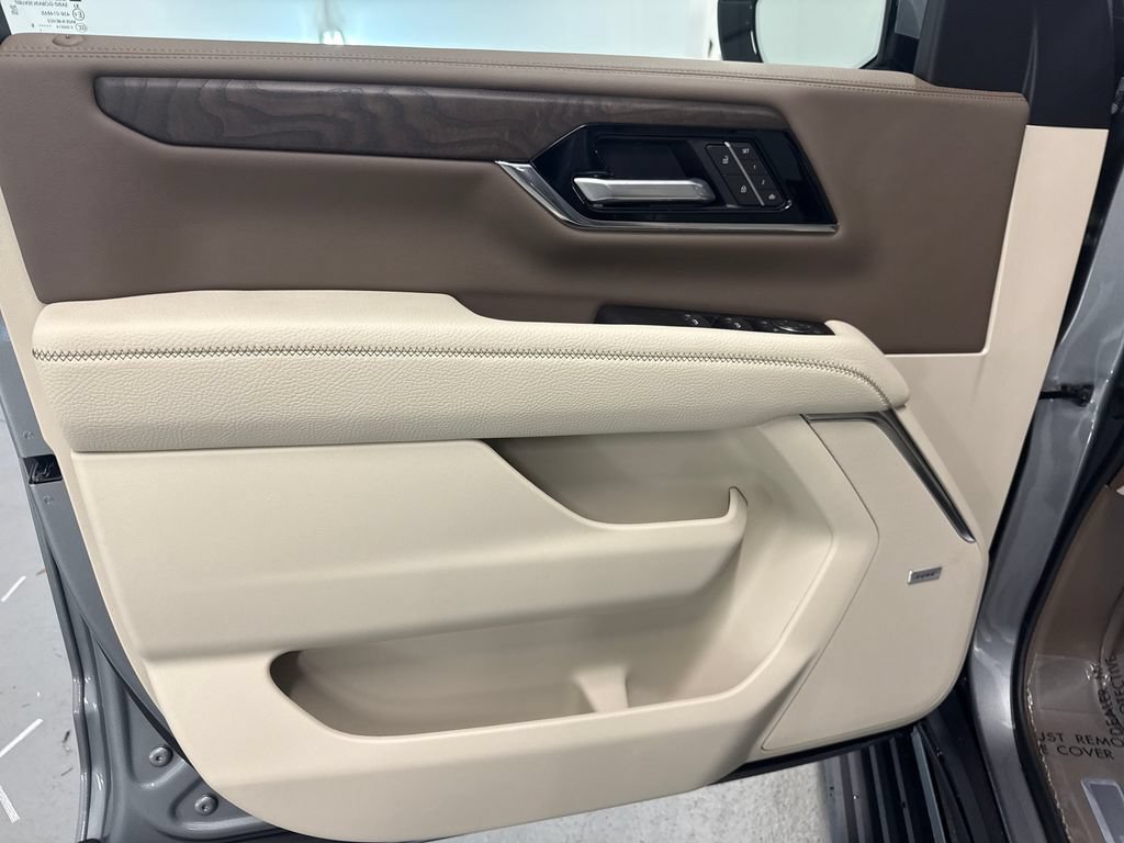 2026 GMC Yukon XL Denali - Photo 11