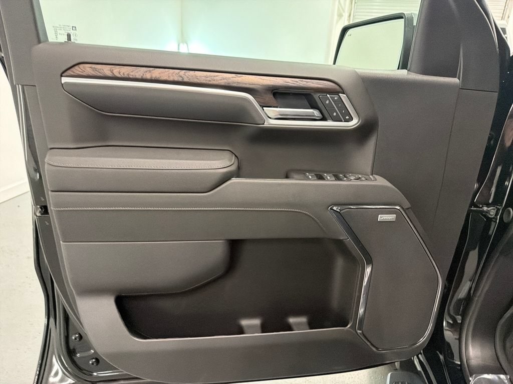 2026 GMC Sierra 1500 SLT - Photo 11