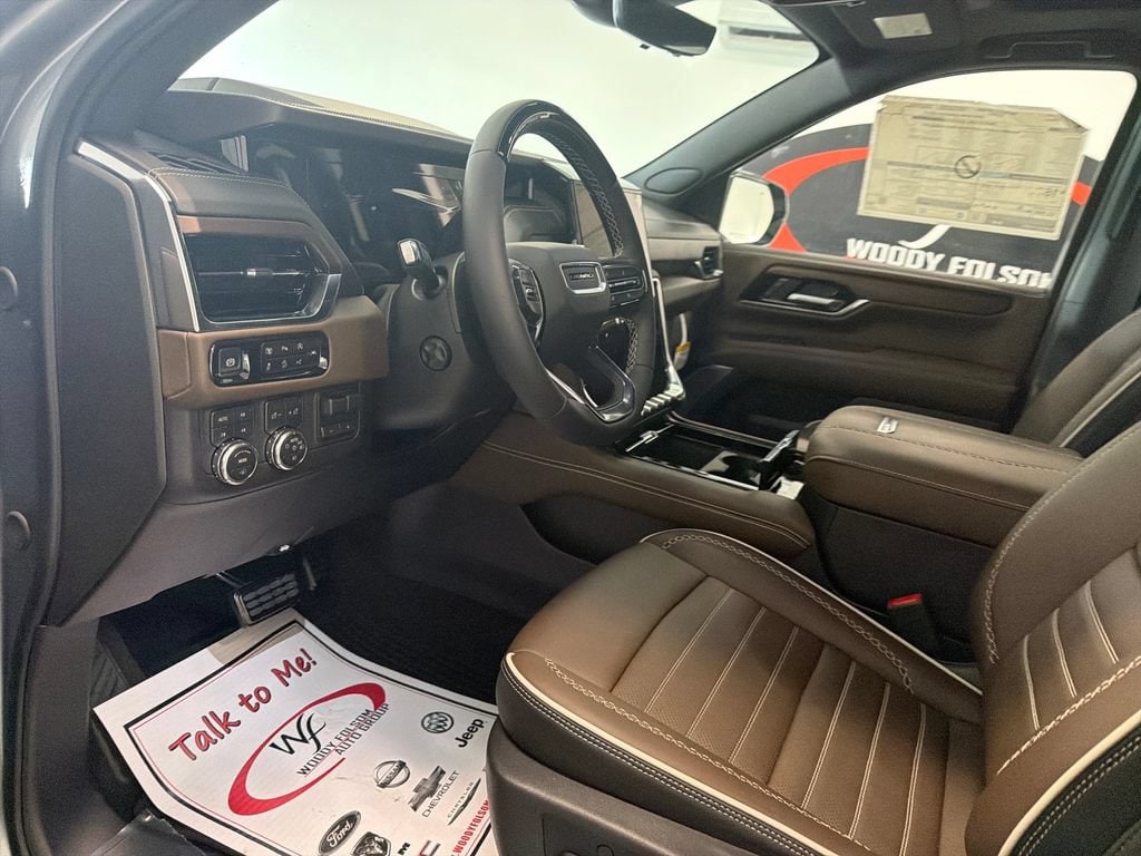 2026 GMC Yukon XL Denali Ultimate - Photo 12