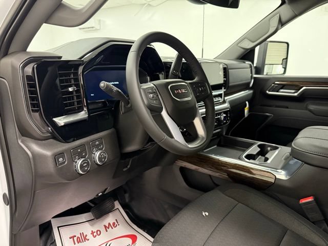 2026 GMC Sierra 3500 Chassis Cab SLE - Photo 10