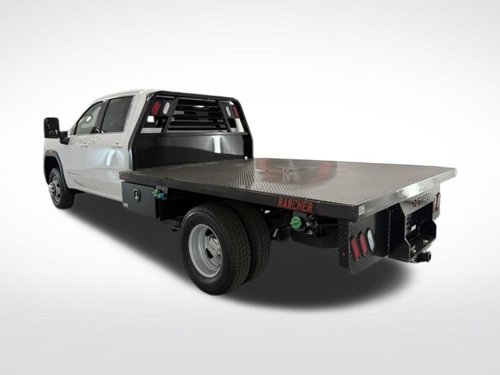 2026 GMC Sierra 3500 Chassis Cab SLE - Photo 8