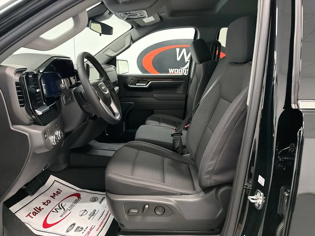 2026 GMC Sierra 1500 SLE - Photo 8