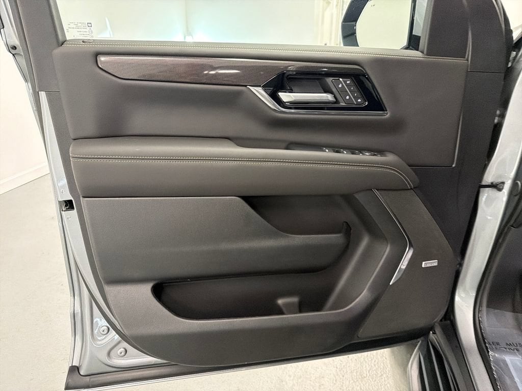2026 GMC Yukon XL Elevation - Photo 11