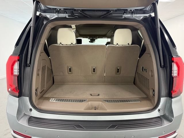 2026 GMC Yukon Denali - Photo 8
