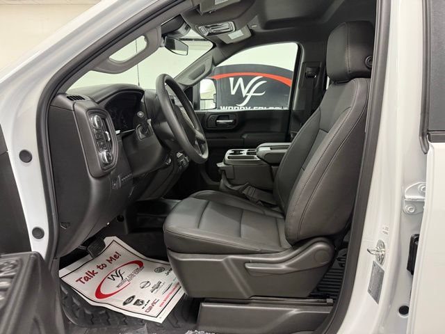 2026 GMC Sierra 3500HD Pro - Photo 9