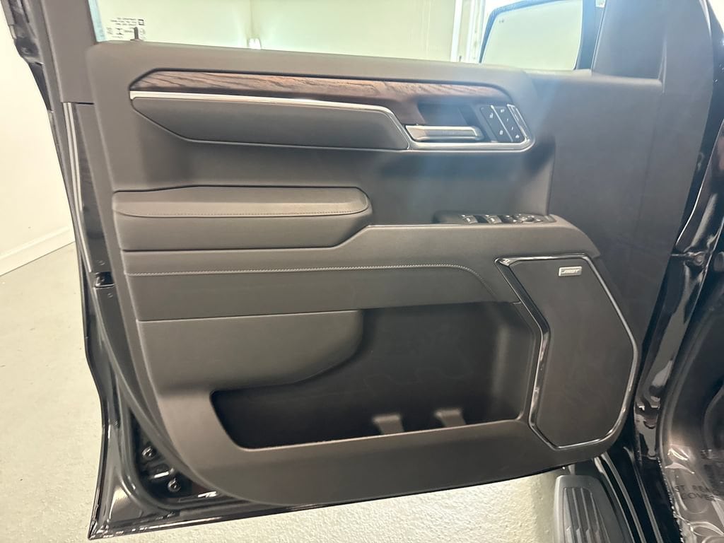 2026 GMC Sierra 1500 SLT - Photo 13