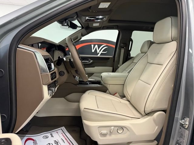 2026 GMC Yukon Denali - Photo 12