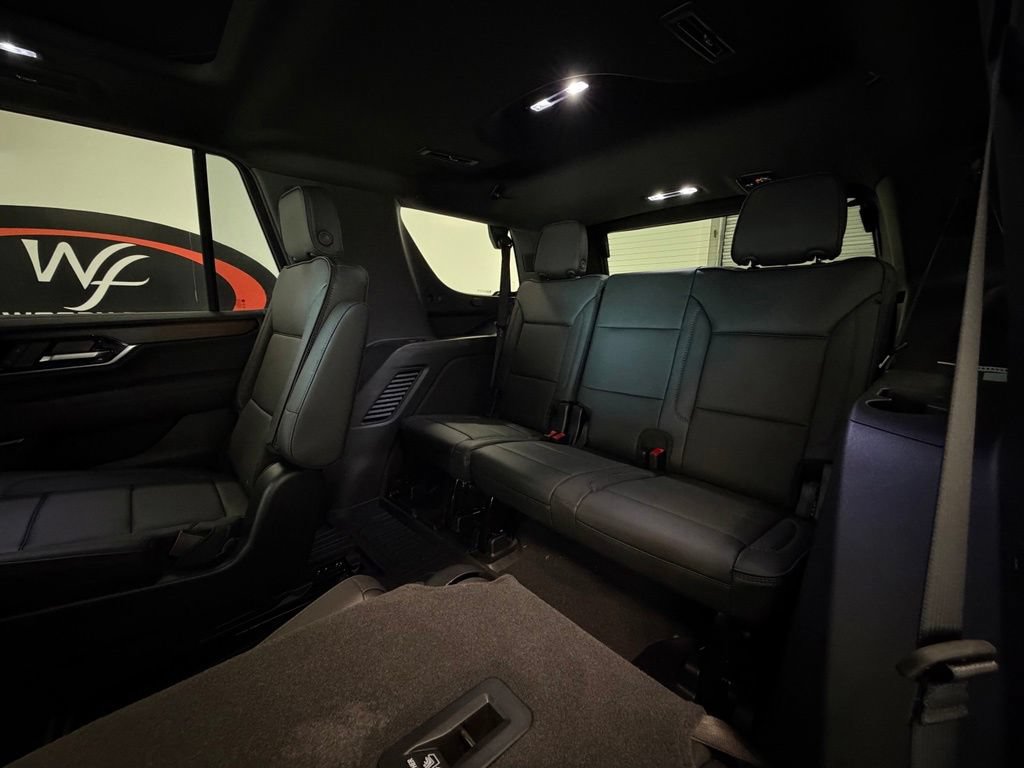 2026 GMC Yukon Denali - Photo 14