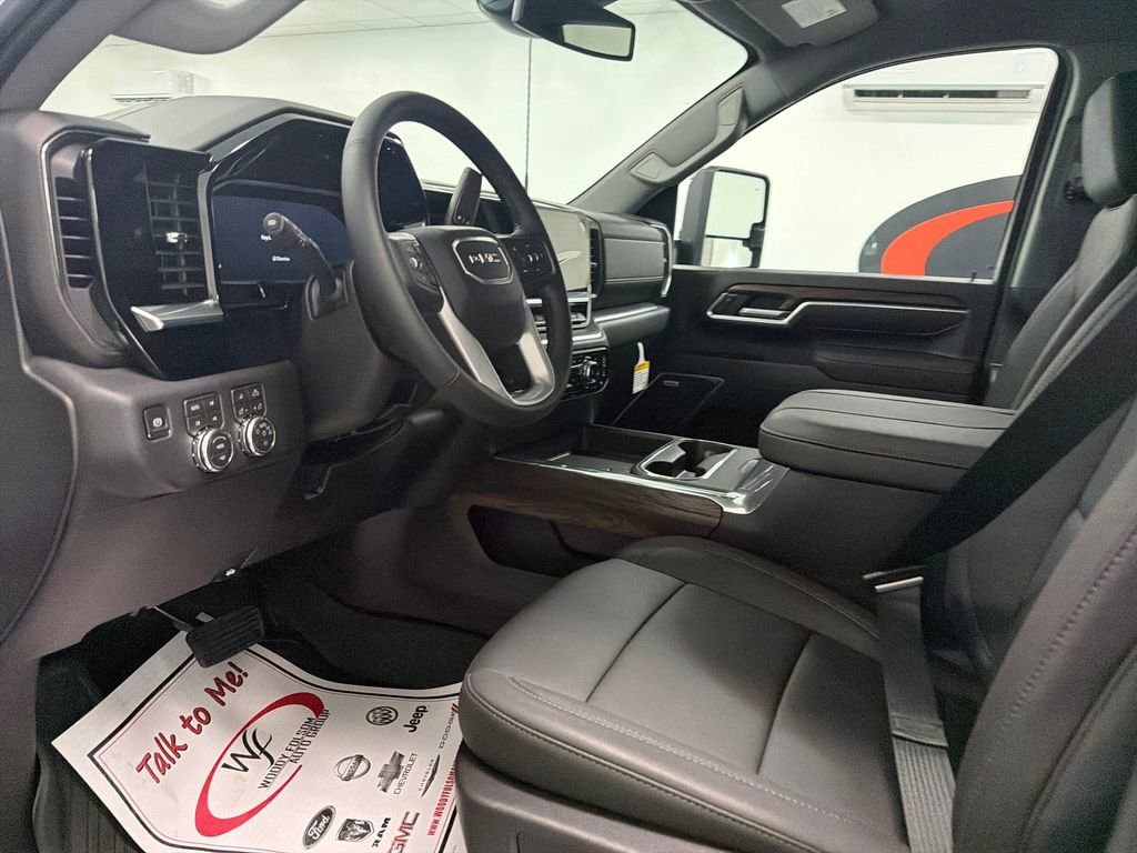 2026 GMC Sierra 2500HD SLT - Photo 9