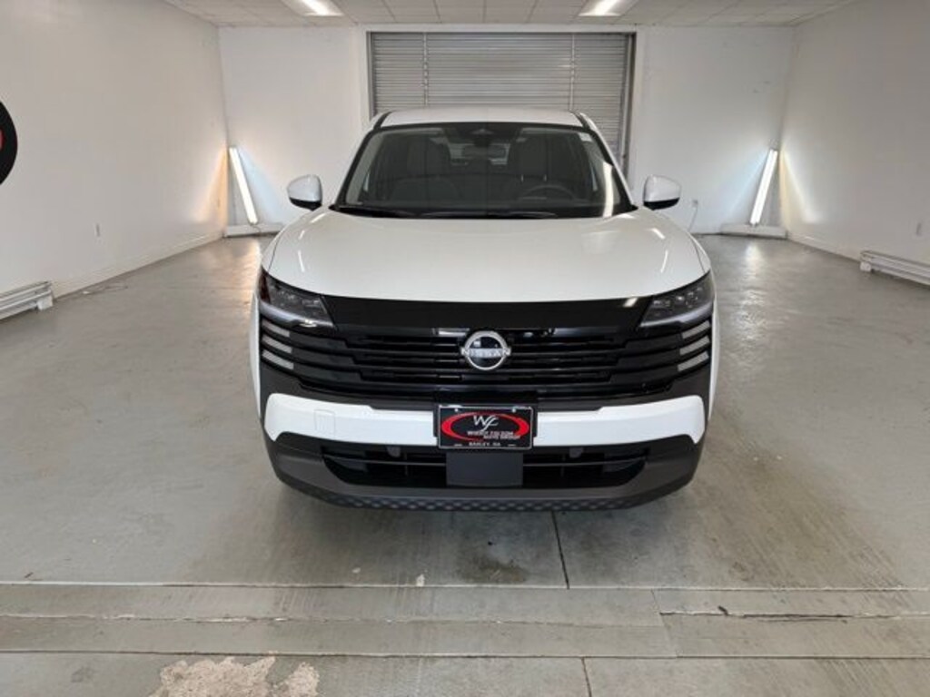 New 2025 Nissan Kicks SV SUV