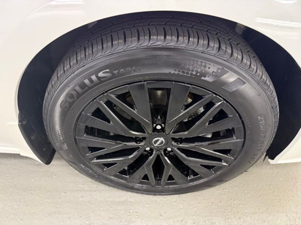 New 2025 Nissan Altima SV Sedan