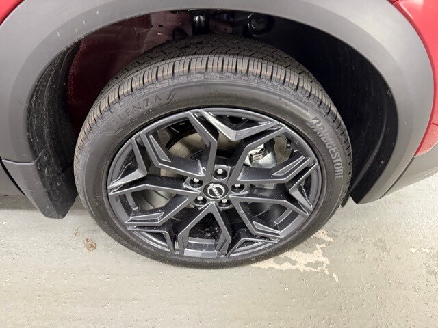 2025 Nissan Kicks SR photo 4