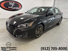 2025 Nissan Altima SR Sedan