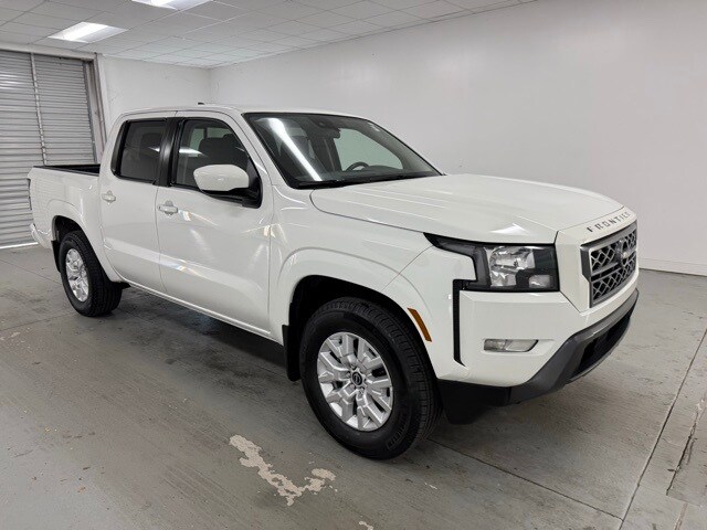 2023 Nissan Frontier SV photo 3