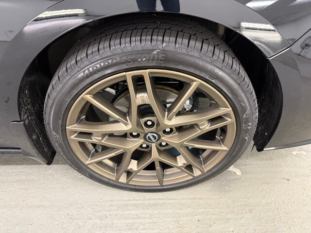 2025 Nissan Altima SR photo 4