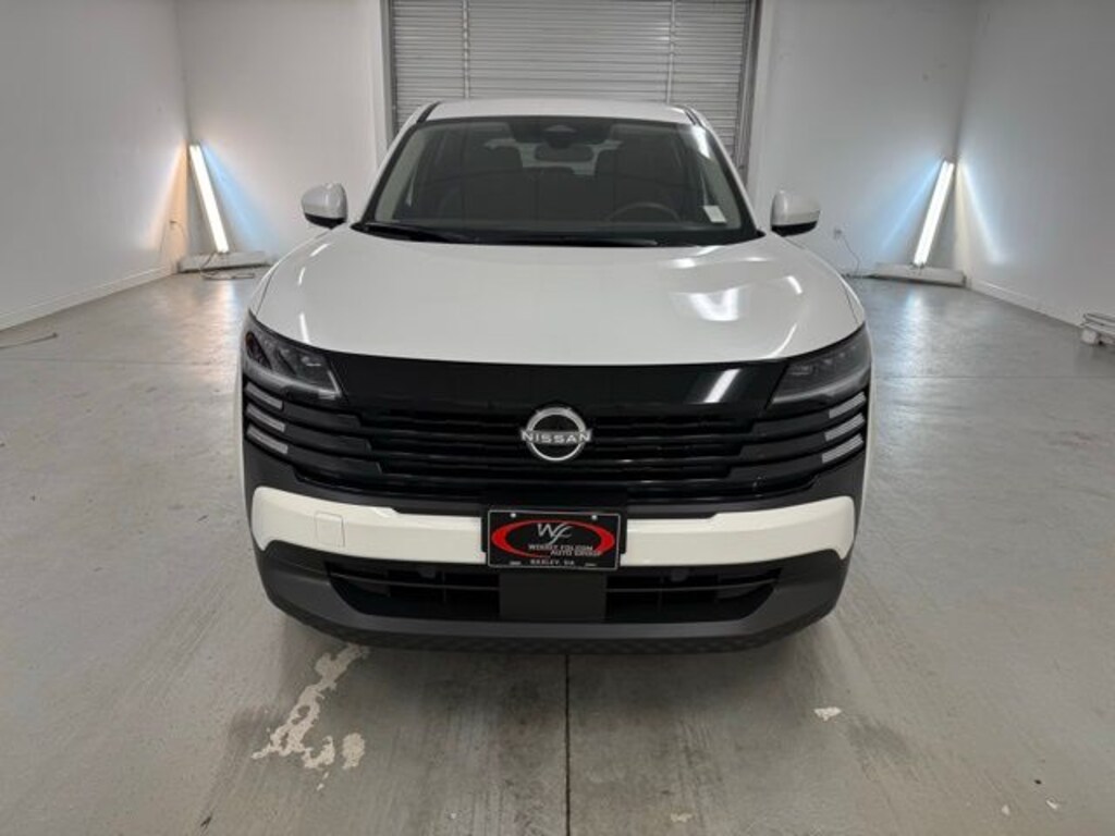 New 2025 Nissan Kicks SV SUV