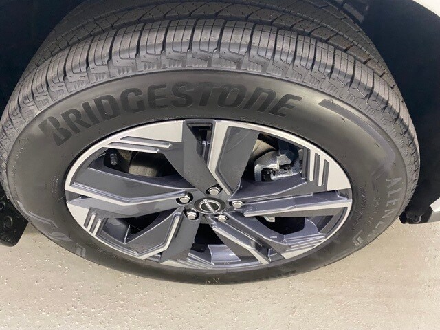 2025 Nissan Murano SL photo 4