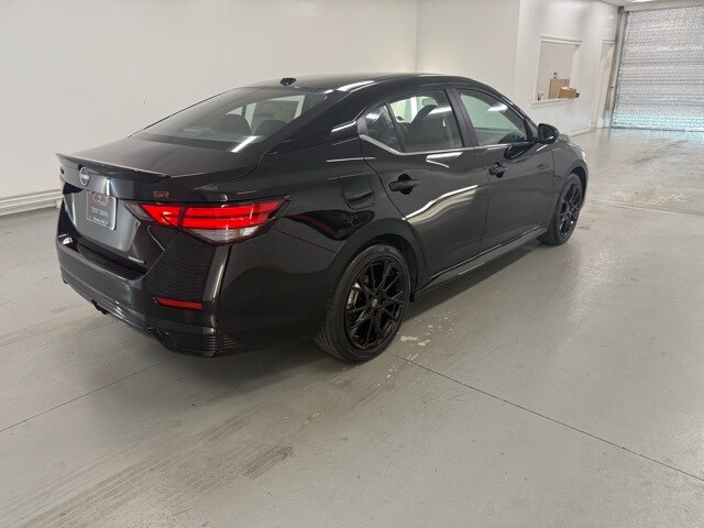 2025 Nissan Sentra SR Midnight Edition photo 4